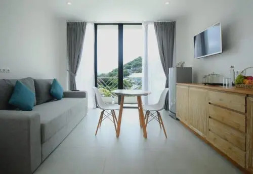 Triple 888 Suites