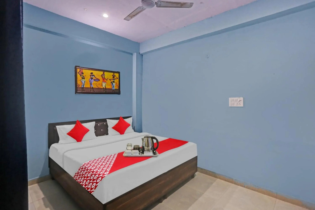 OYO Flagship 70113 Hotel Urban Villa