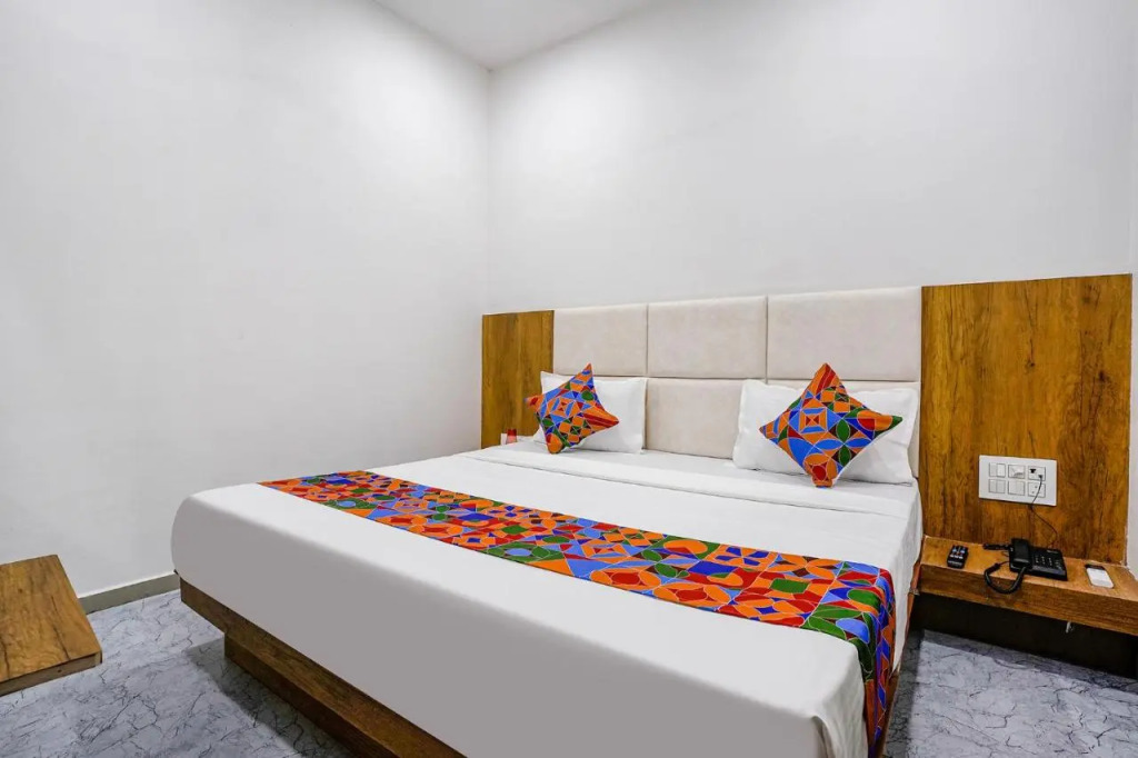 Fabhotel Western Inn