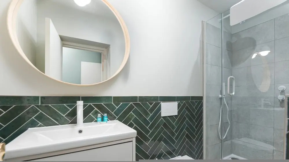 Trendy Flat by Hyde Park PS1