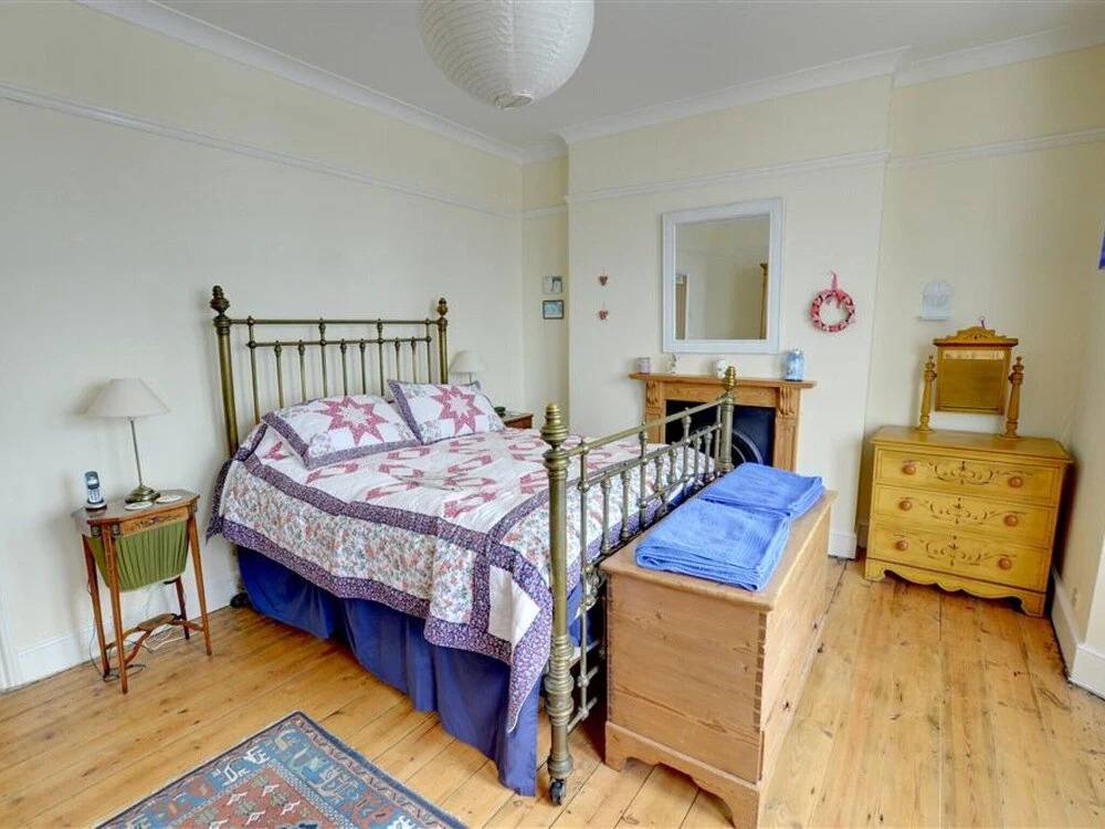 Vintage Holiday Home in Hythe With Garden