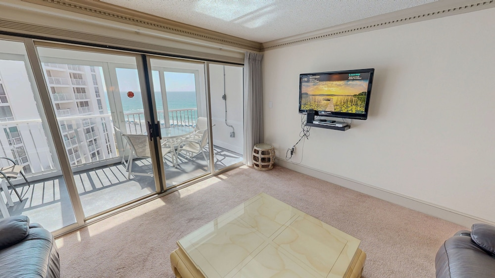 Shoreline Towers 2072 2 Bedroom Condo
