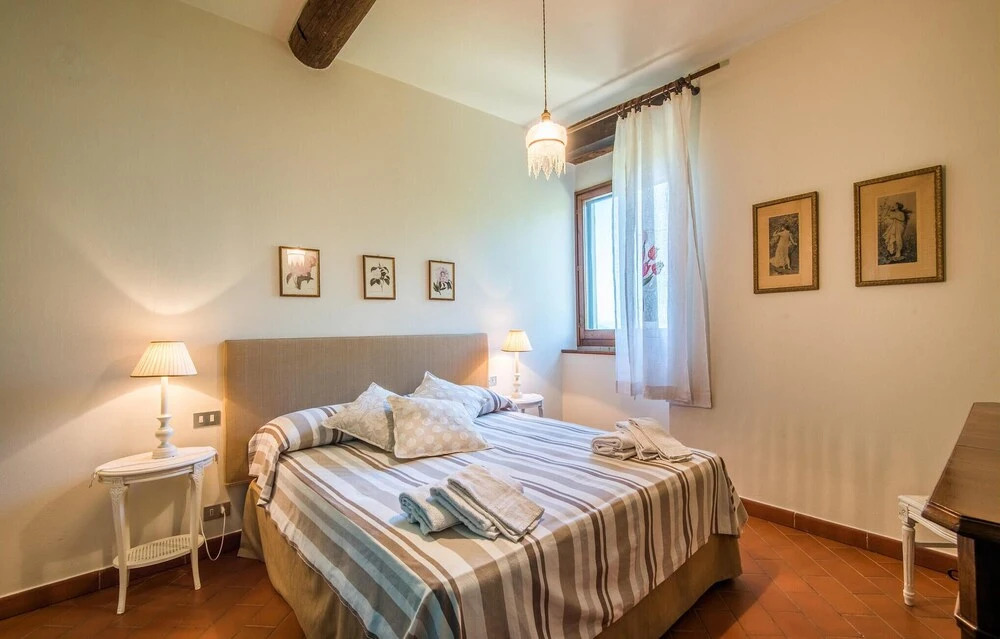 Amazing Home in Castiglion Fiorentino With 4 Bedrooms, Private Swimming Pool and Outdoor Swimming Pool