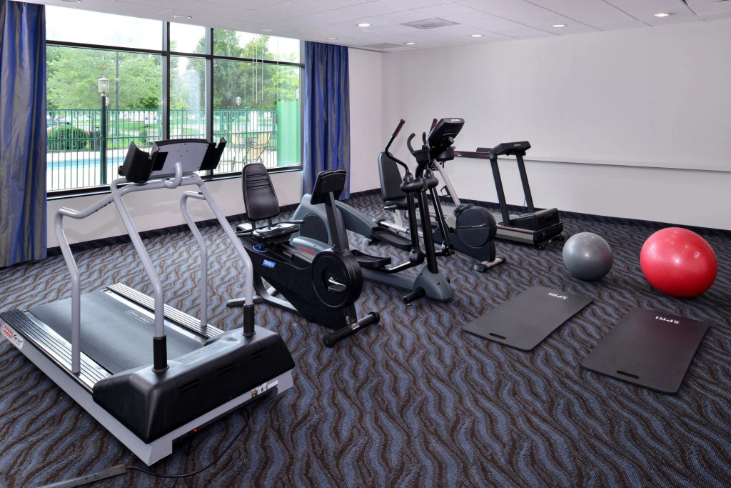 Elimwood Hotel, a Ramada by Wyndham