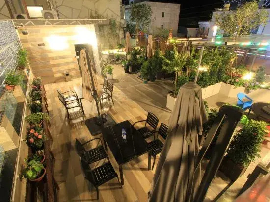 Tianjing Sky Garden Private Tang Hot Spring Homestay