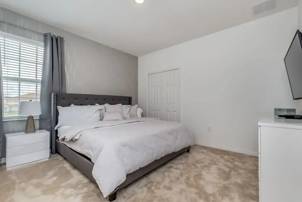 14 Bdrm 11 Bath Villa For 30