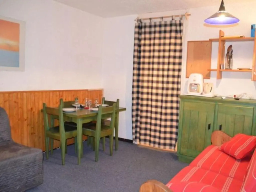 Appartement Les Menuires, 1 pièce, 2 personnes - FR-1-452-264