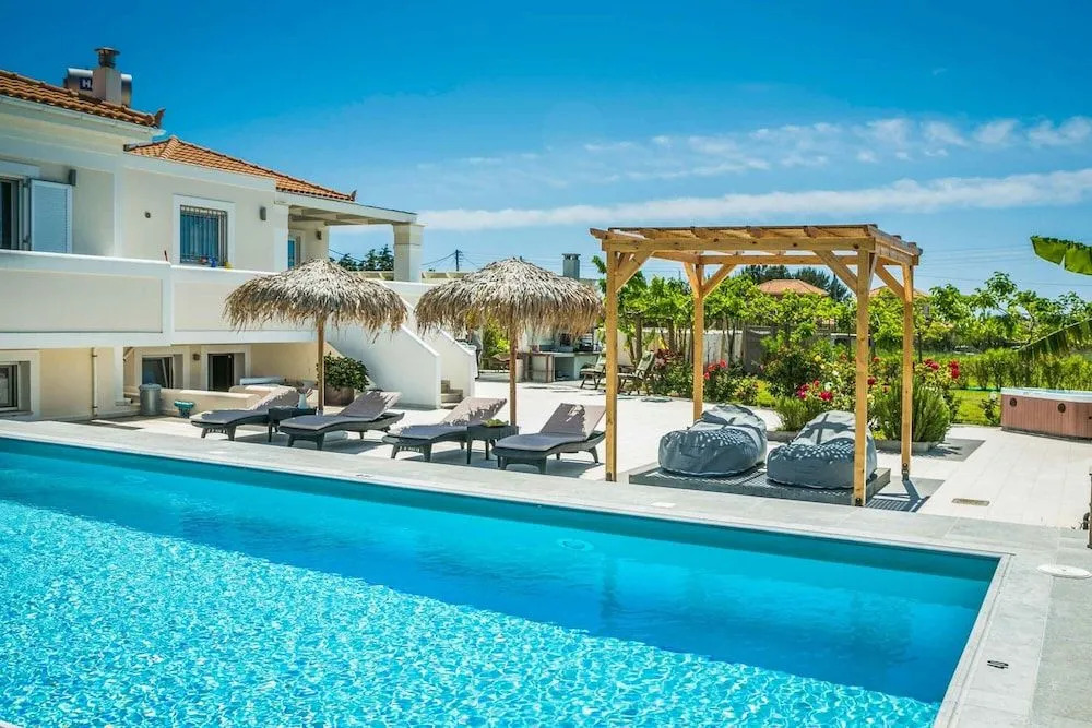 Ai Helis Beach House
