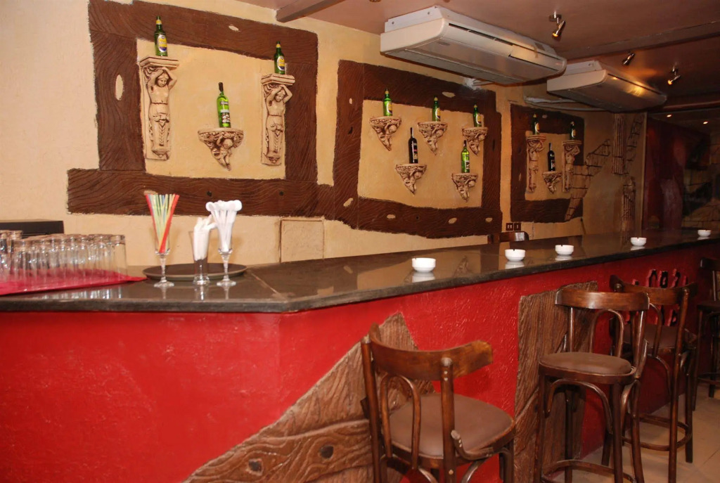 EL Tonsy Hotel