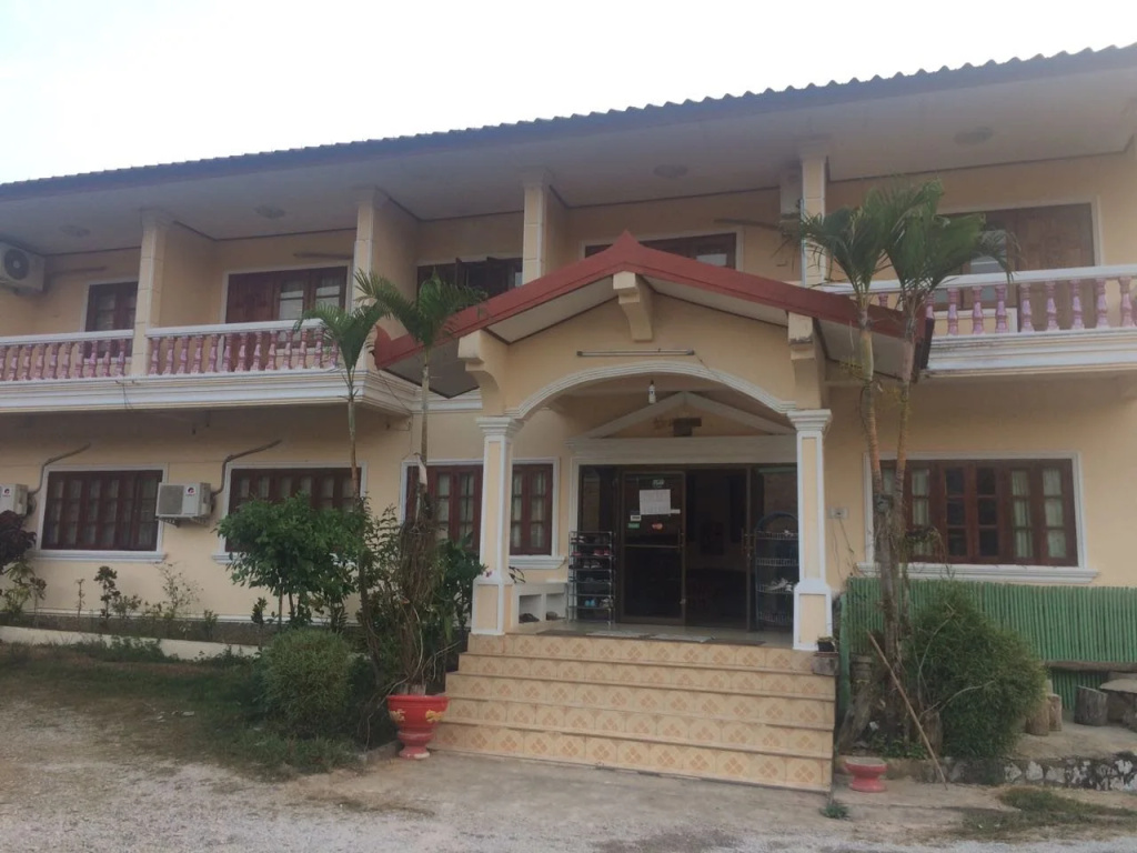 Sechaleunkham Guest House