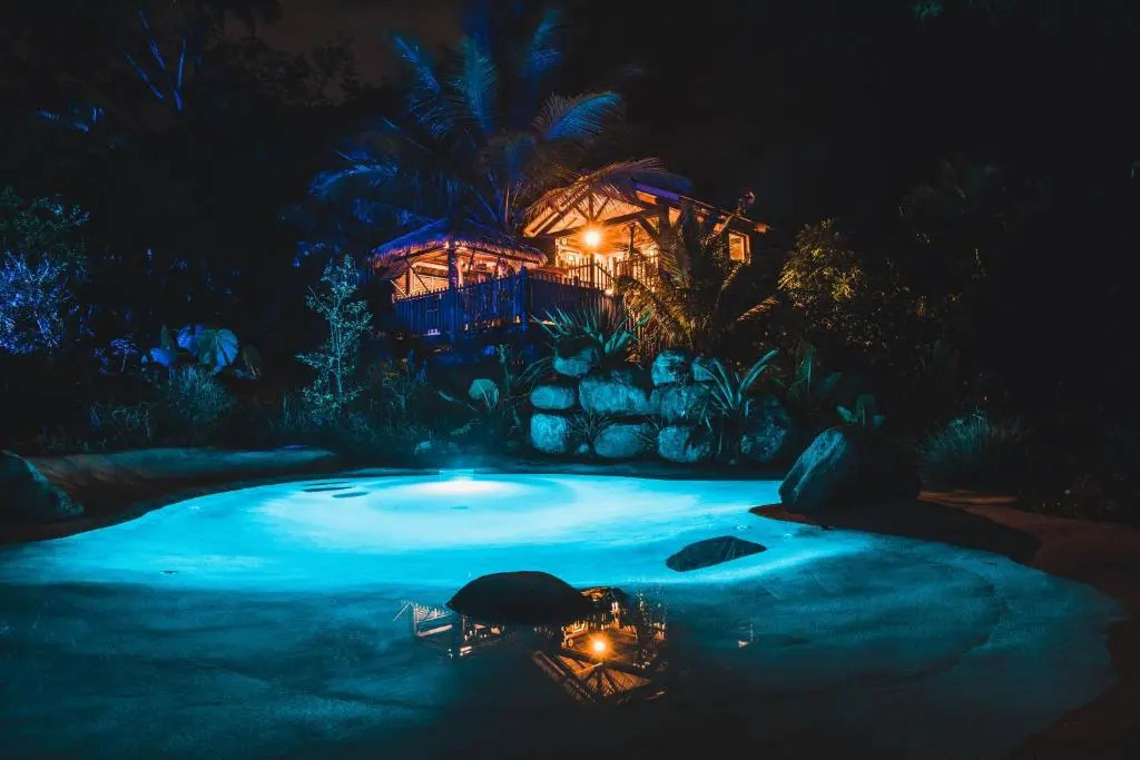 West Indies Cottage, cottages haut de gamme avec piscine, jacuzzi et vue jungle