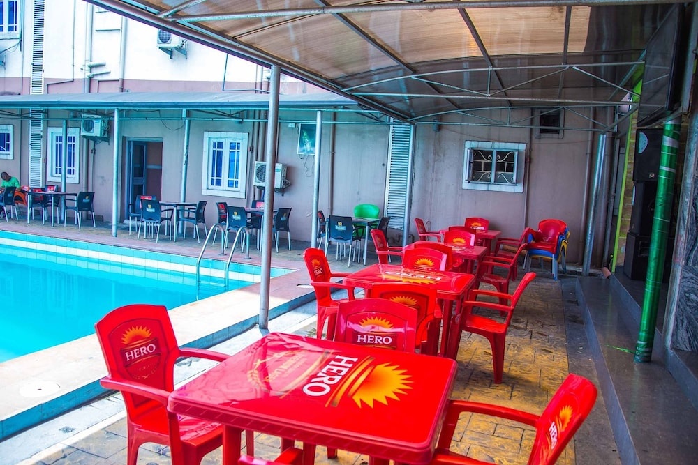 Igoni Grand View Hotel