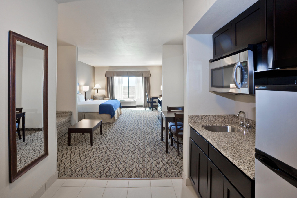 Holiday Inn Express & Suites Deming Mimbres Valley by IHG