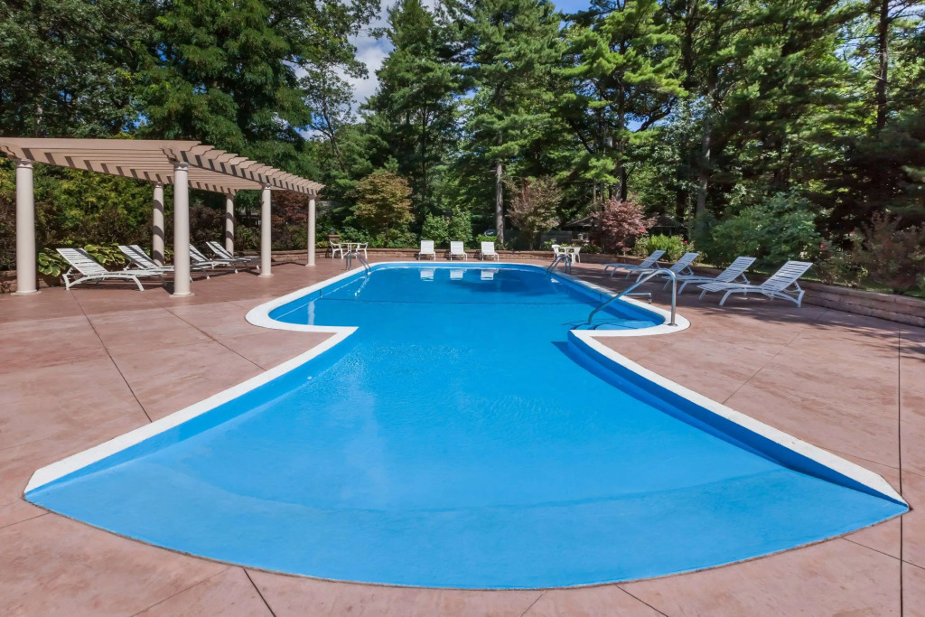 Howard Johnson by Wyndham Traverse City