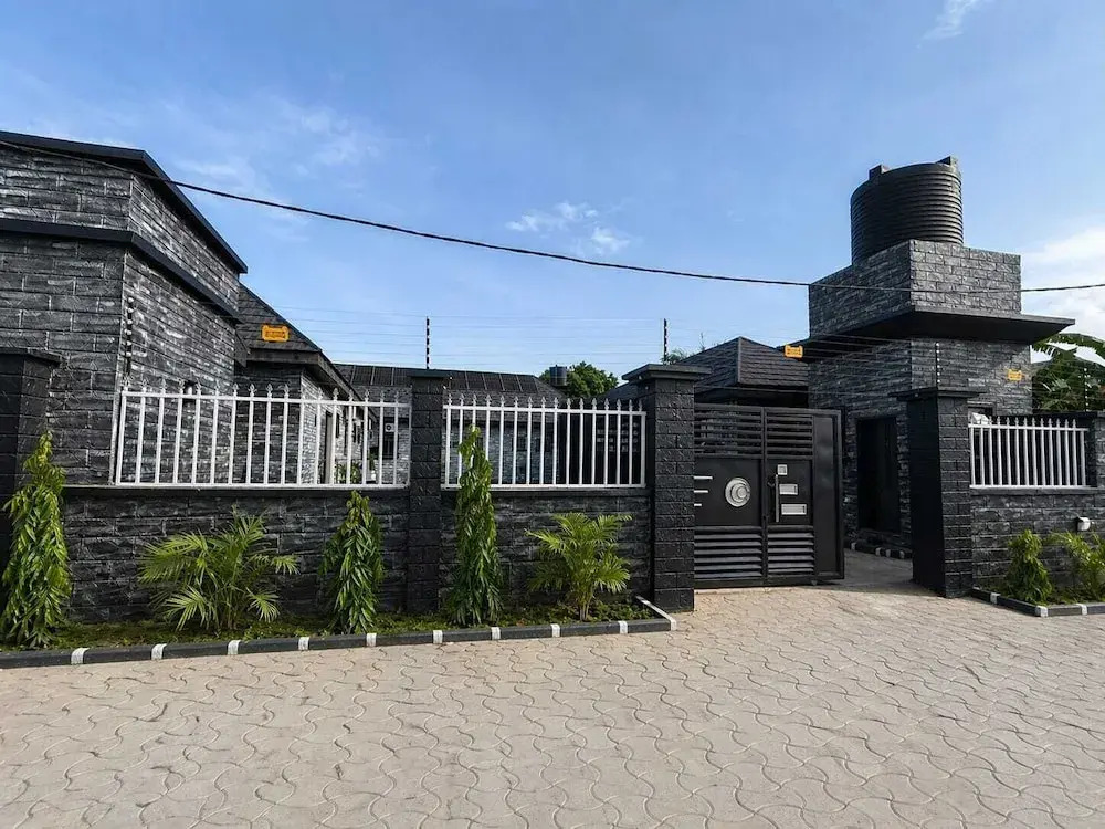 The Whale Inn Narayi rd Barnawa high cost