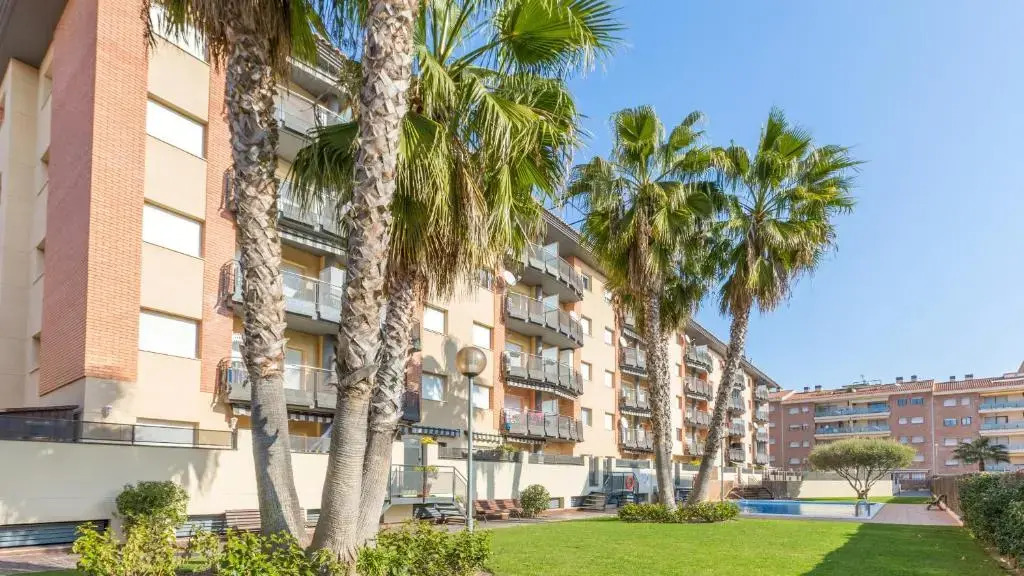 Apartment port 51