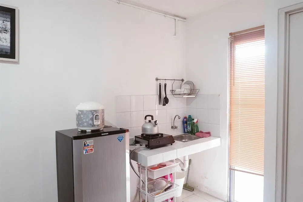 Comfort Stay Studio Room @ Green Palace Kalibata Apartment