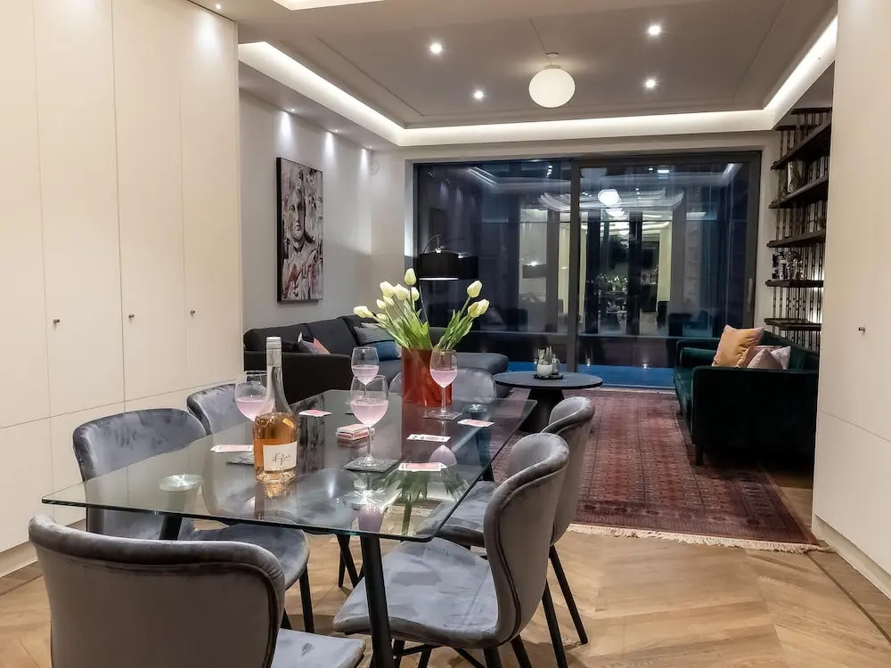 Five Bedroom Near Camden Arts Centre by Bevilla
