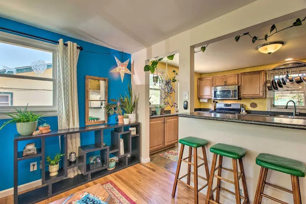 Patio, Grill & Yard: Cozy Denver Abode!