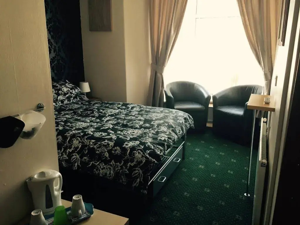 Kingsway Hotel