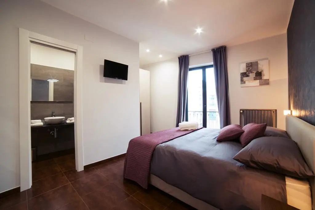 Glam House