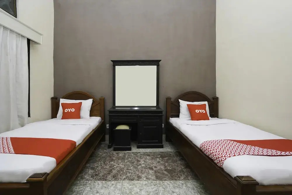 Hotel Madinah Syariah