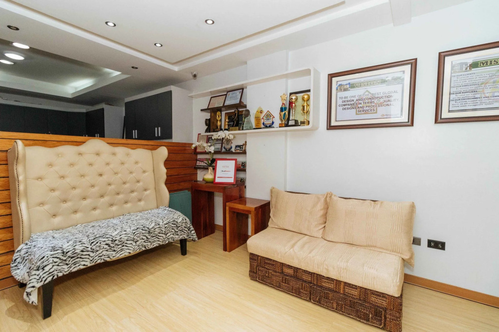 RedDoorz at DBuilders Rooms Ph1 Taguig
