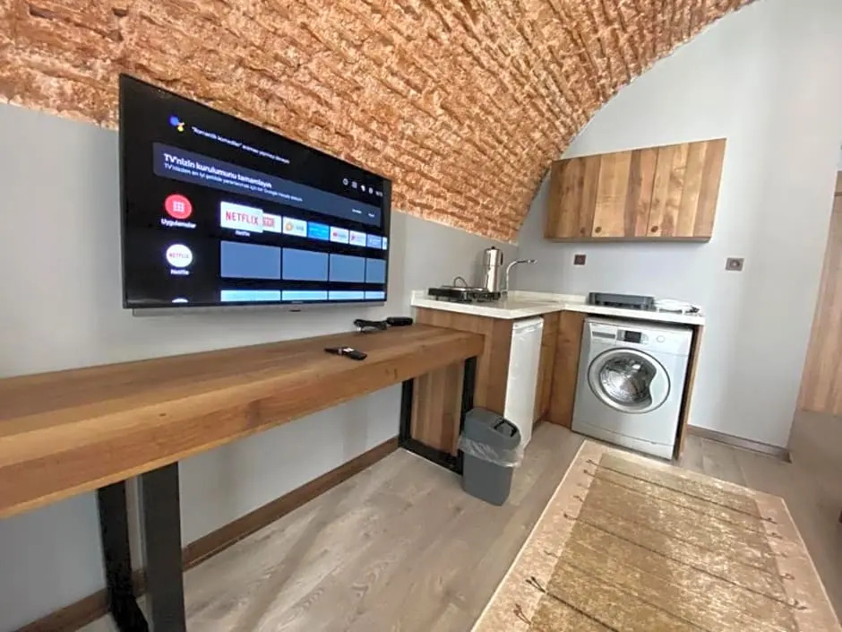 Alma Port Suites