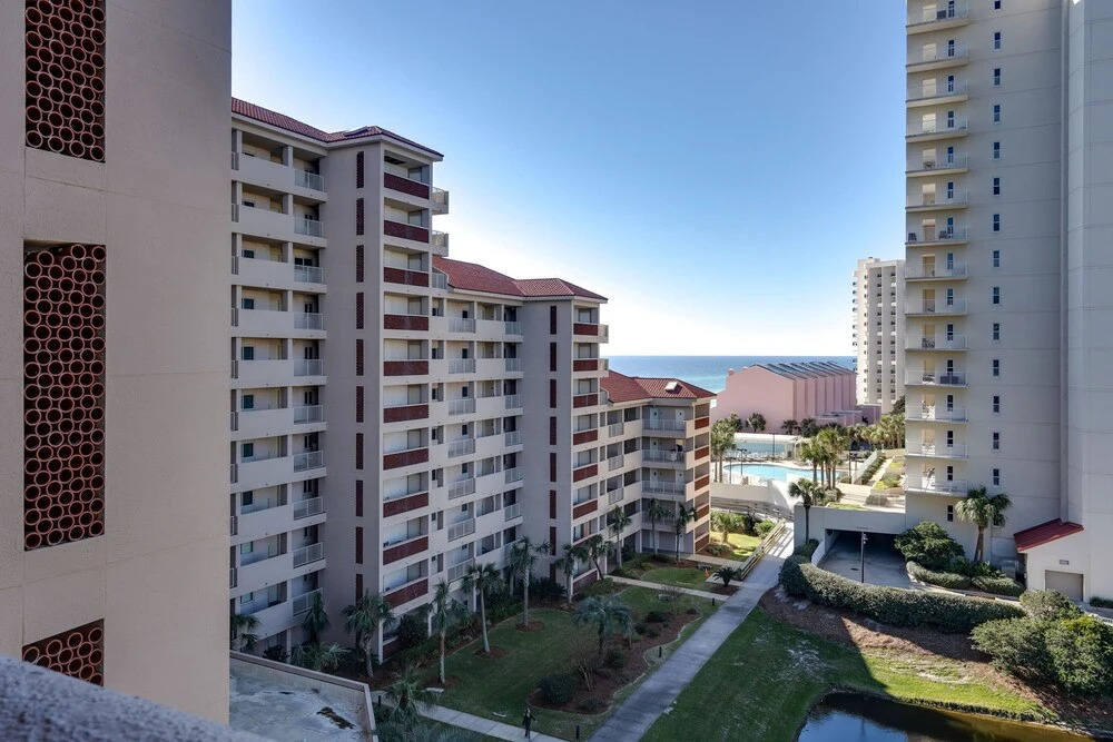 Beach Manor at Tops'l 603 by Destin Getaways
