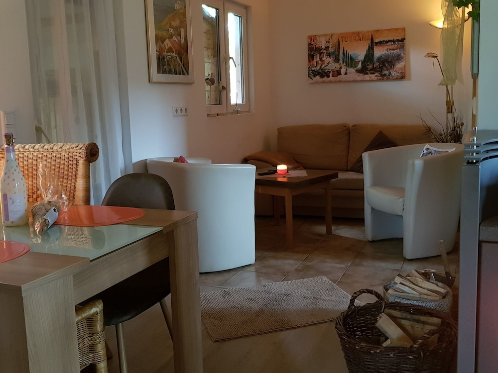 Blissful Holiday Home In	battenberg With Fenced Garden