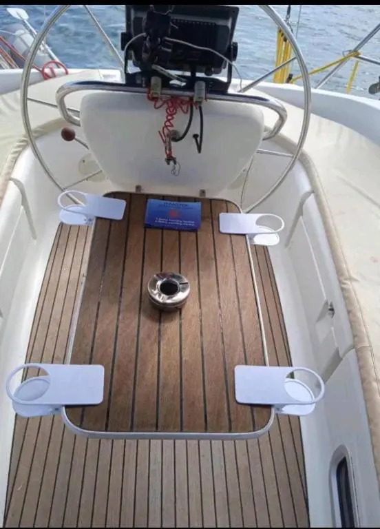 Ifestos Yachting Traveler