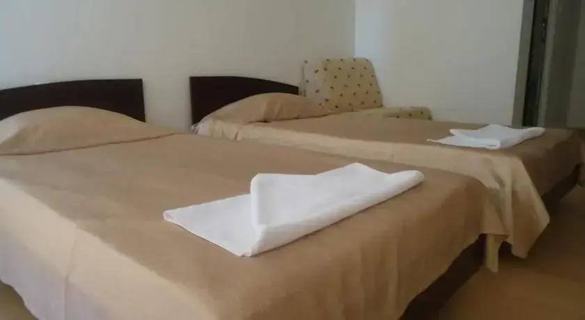 White Rose Family Hotel