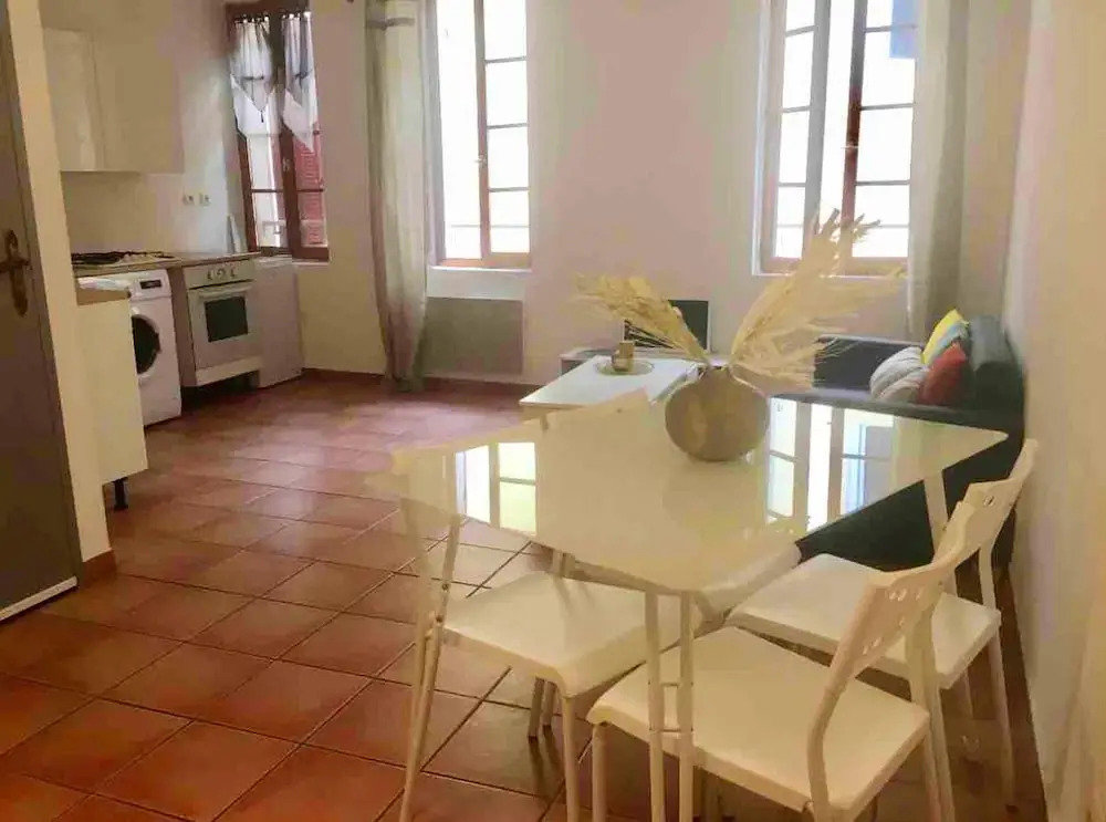 Apartment with One Bedroom in la Ciotat, with Wonderful Mountain View, Furnished Terrace And Wifi - 500 M From the Beach