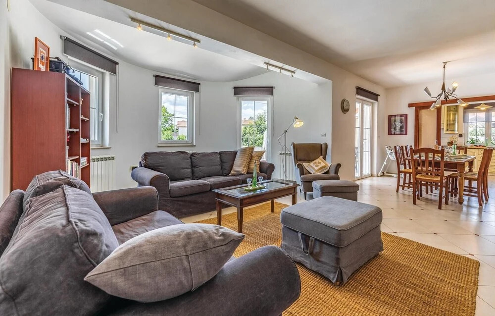 Gorgeous Home In Marcana