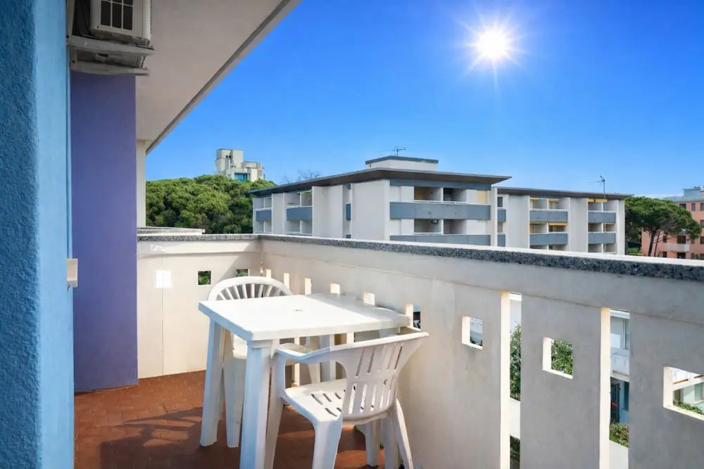 Coastal Comfort in Lido del Sole With sea View