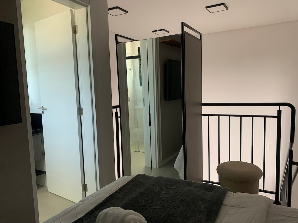 Fully Equipped Apartments 220 m From the Beach in Jurerê Rtys