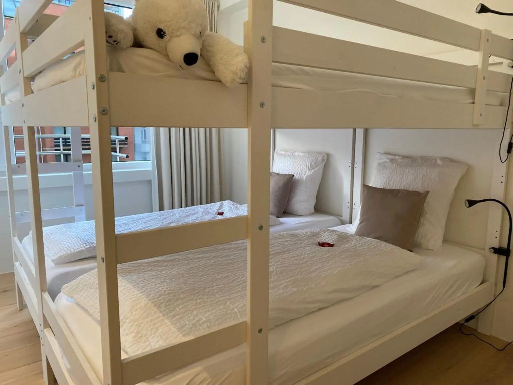 OSKAR luxe appartement op zeedijk met zeezicht