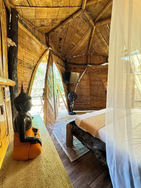 Akasha suites