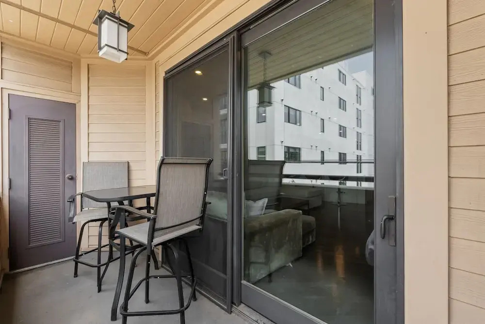 Stylish Westwood Condo
