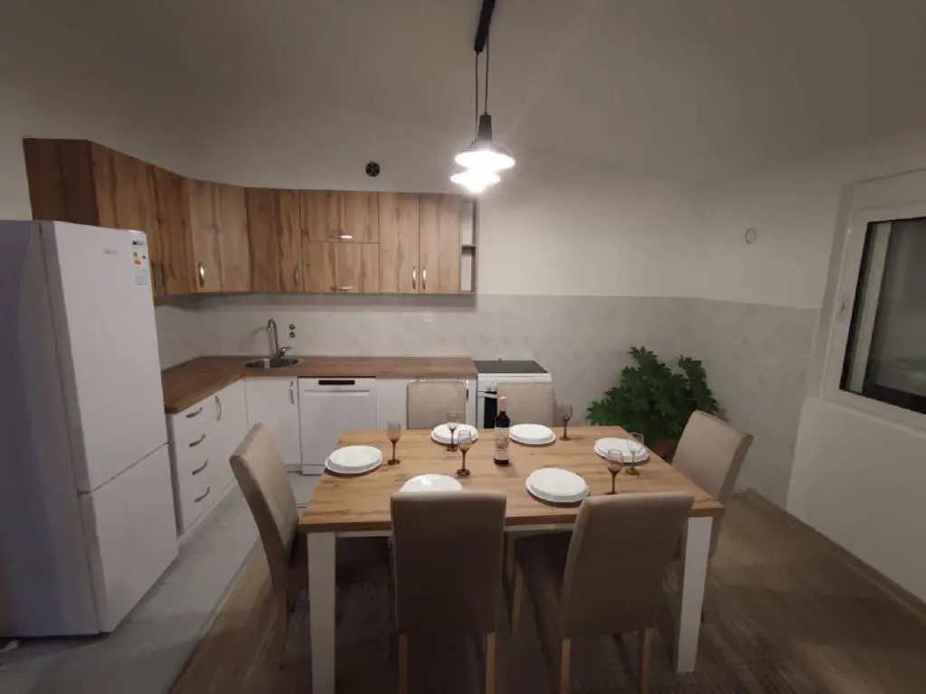 Guest House Tomba