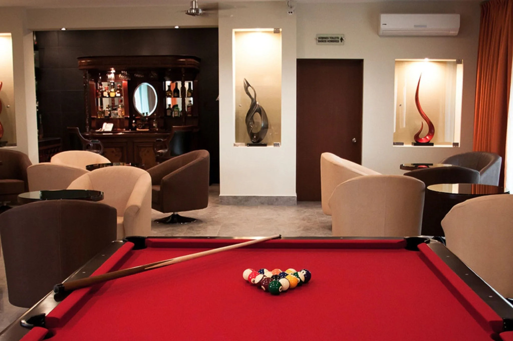 Hotel Ecce Inn & Spa
