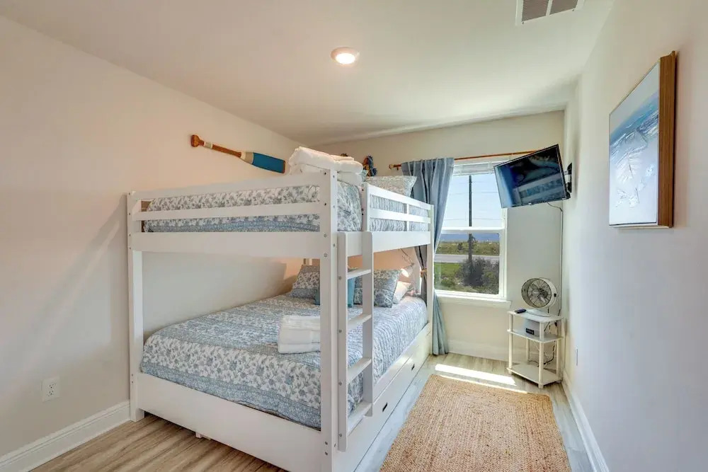 Steps to Ocean: Chic Home w/ Patio in Port St Joe!