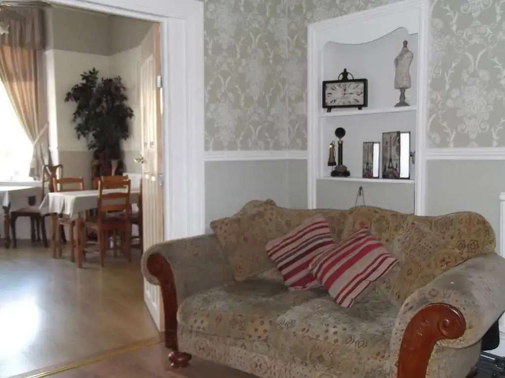 Js Mayfair Guest House