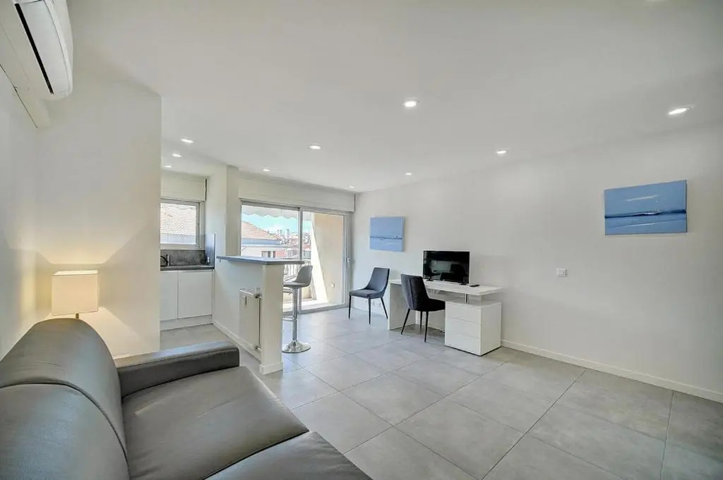 Studio Moderne ET Renove A 2MN Croisette A0b166