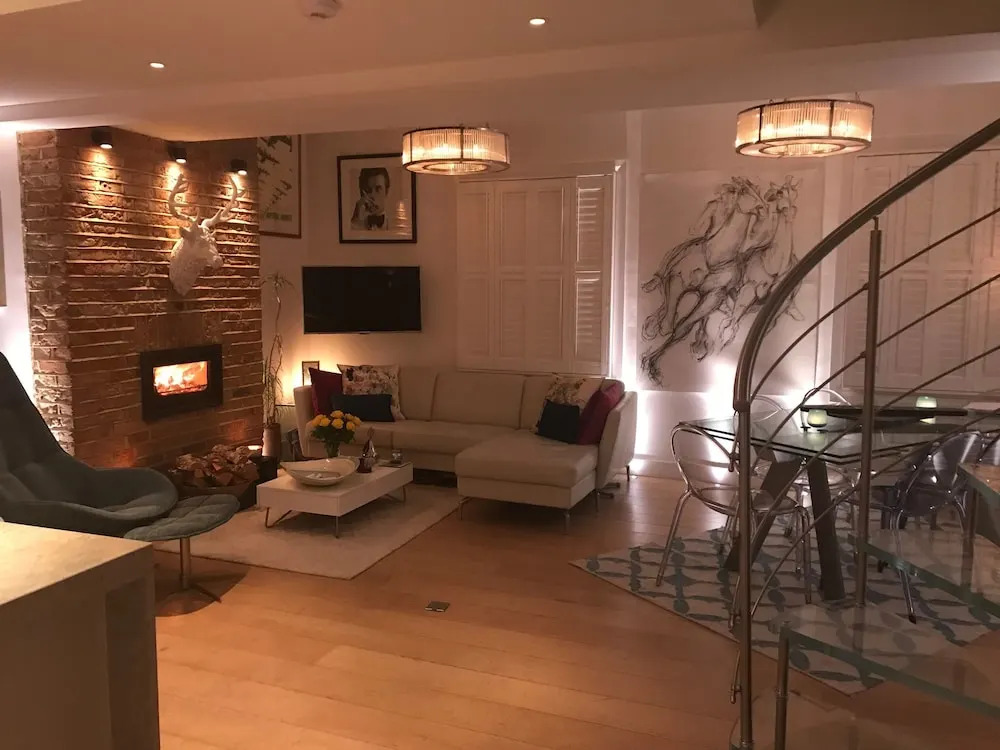 2 Bedroom Apartment In London With Roof Top