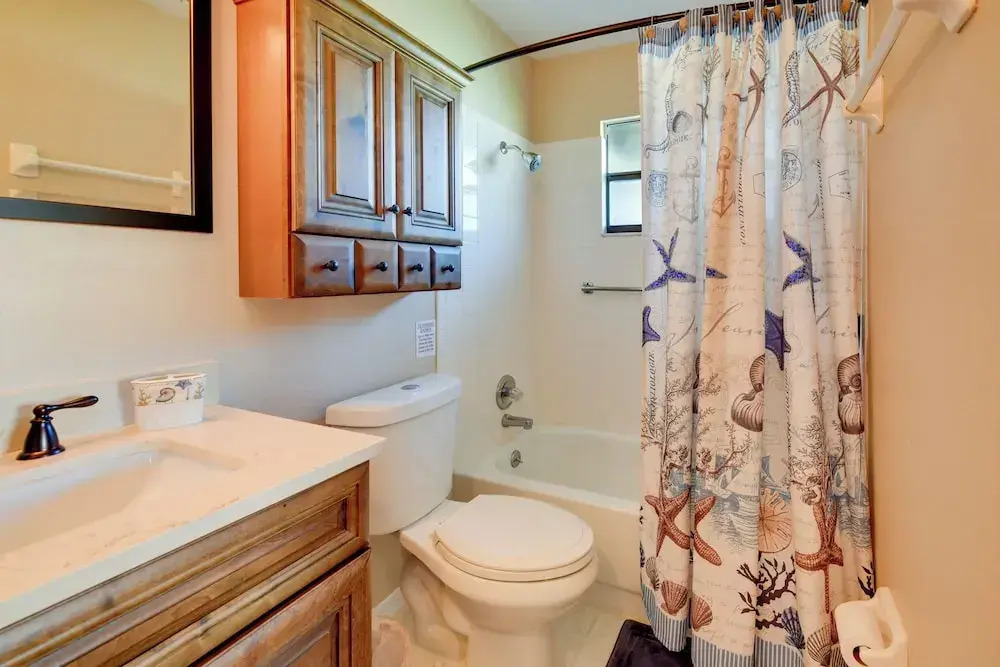 Grill, Lanai and Pool Access Charming Sebring Villa