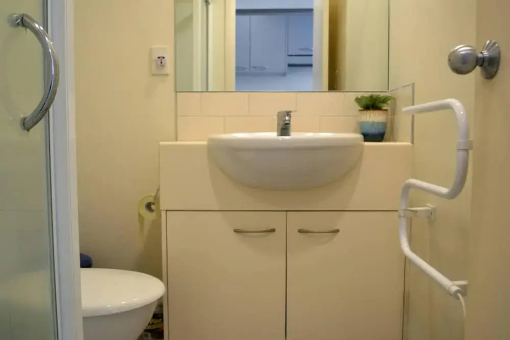 Cozy City Apt Central Location, Parks & More