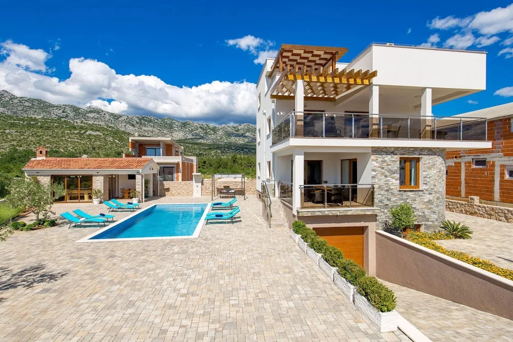 Villa Grandioza