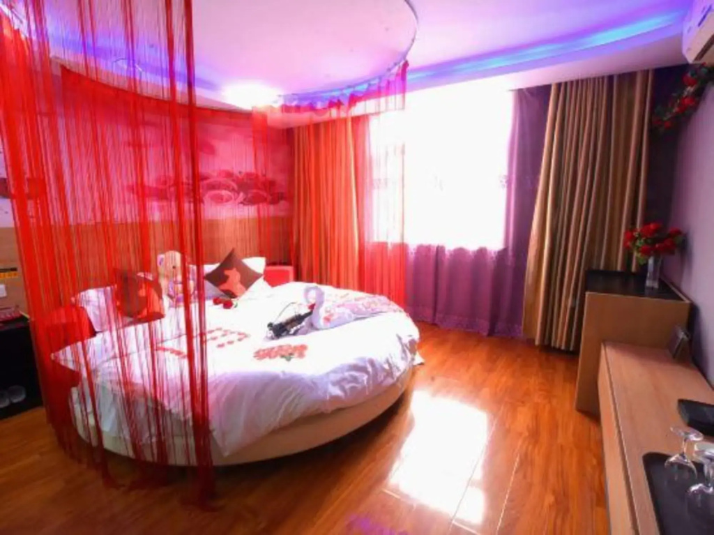 Junyi Hotel Chain (Anyang Railway Station North Street Branch)