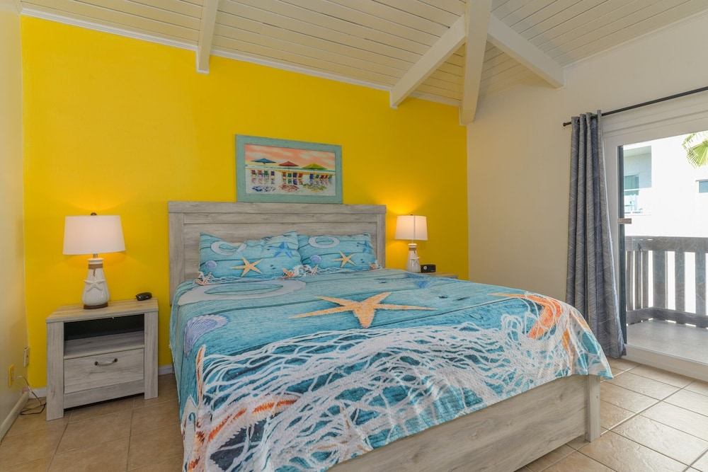 Tiki 318 - Lovely One Bedroom Beachfront Property 1 Condo